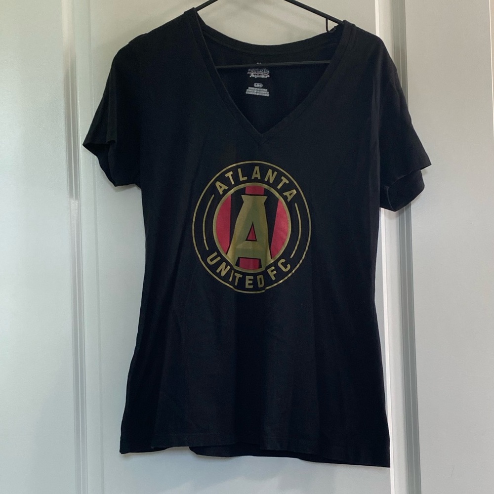 Atlanta United V-Neck Tee- Women’s Large